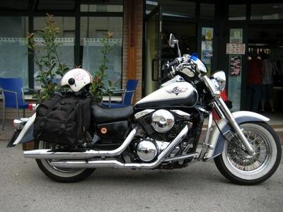 BAR GELATERIA WHITEES