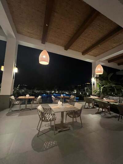 Turquoise Bar