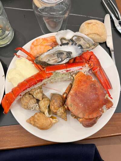 Chez Vincent Restaurant buffet