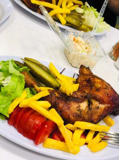Kasra Restaurant رستوران كسرى