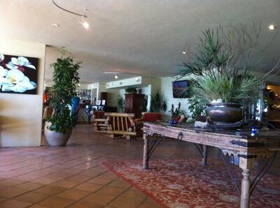 Sandals Lounge