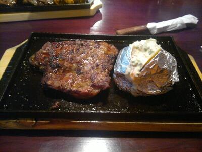 Las Brasas, Steak House & Bar, Especialidad en Carnes y Mariscos