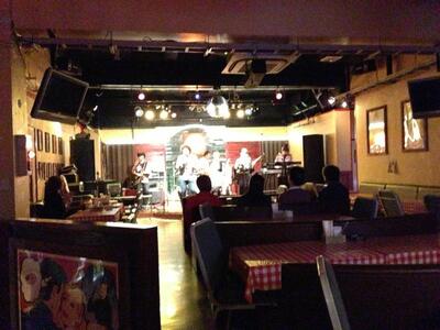 live bar Porky's