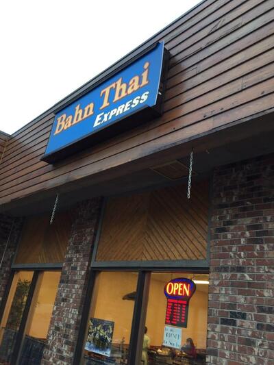 Bahn Thai Express