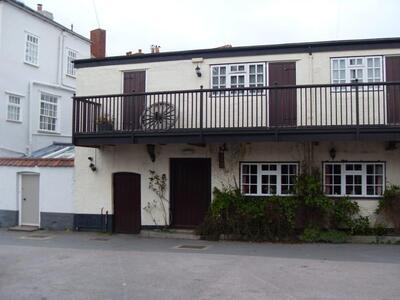The Globe, Topsham