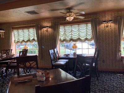 Huckleberry's Tavern