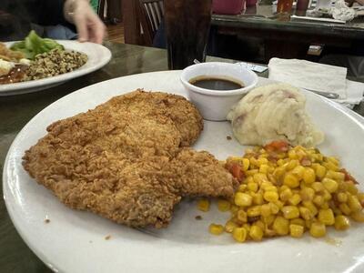 OLIVER'S Hometown Restaurant and Bar