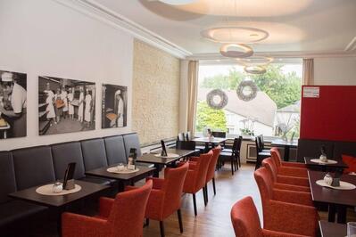 Konditorei Becher / Café Arnz