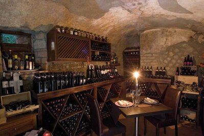 Vinaria - Esperienze di gusto