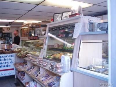 Carmans River Deli