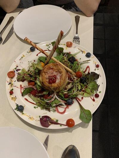 Unhola Restaurant