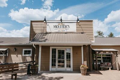Molitor's Quarry Grill & Bar
