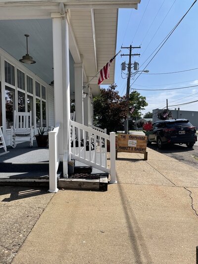 The Farmhouse Market & Bakery