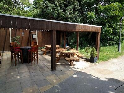 The White Horse Pub & Dining