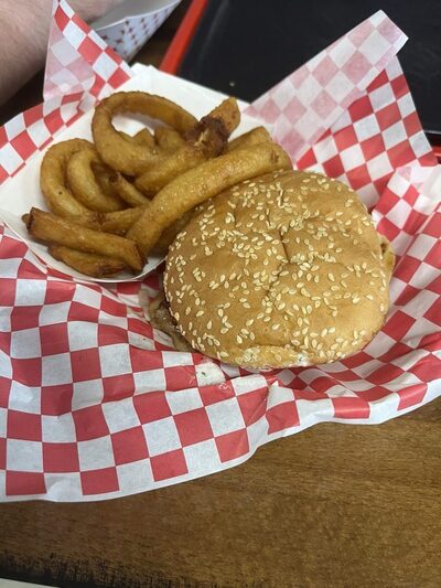 Ashton's Burger Barn