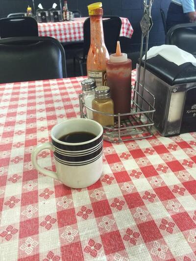 Wanda & Renee's Cafe