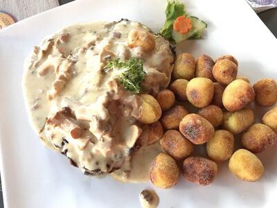 Hotel Dorfcafe Unken