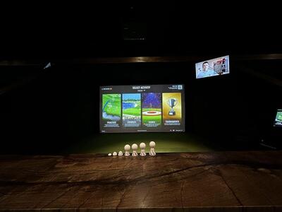 Gimme Golf Golf Simulators & Sports Bar