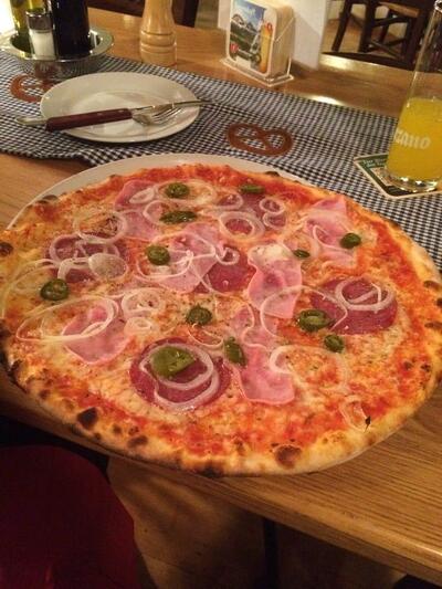 Pizzeria-Ristorante LA Taverna Viii