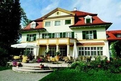 Schlossgut Oberambach