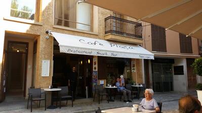 Café Plaça Restaurant