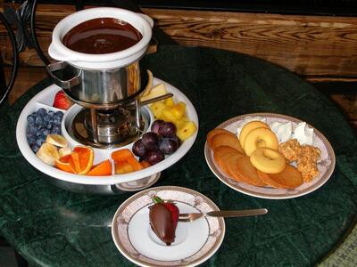 Chocolat Collomb - La miglior CIOCCOLATERIA, pasticceria, gelateria, cioccolatini artigianali e aperitivi in Val d'Aosta