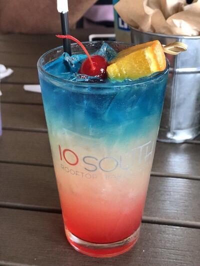 10 South Rooftop Bar & Grill