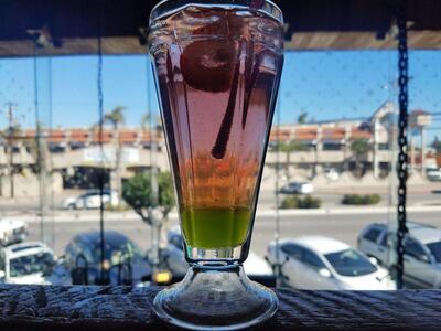 Lola Sabor y Café Bistro