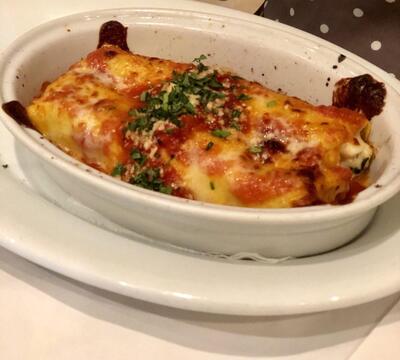 Macaronni Grill