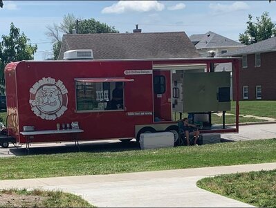 Smokin Hog Pit Stop BBQ