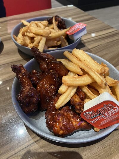 St. Louis Bar & Grill