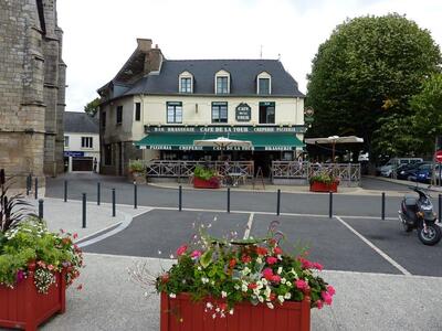 Cafe de la Tour