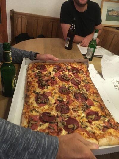 Pizzeria La Studente Pronto