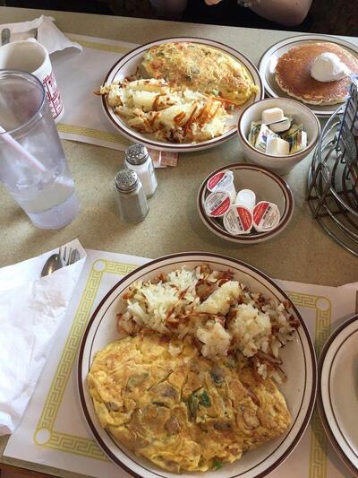 Hilltop Cafe