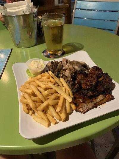 Pepper's Bar & Grill