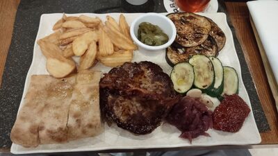 B Corner - Best Beer & Burger House