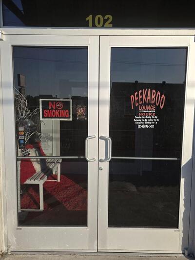 Peekaboo Lounge
