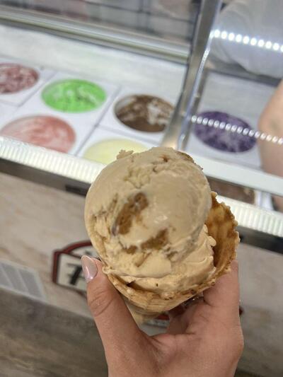 Faye's Ice Cream Parlor