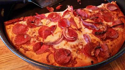 Old Chicago Pizza + Taproom