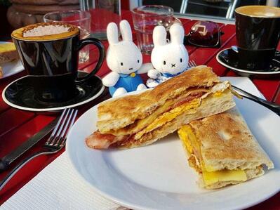 Betie's Cafe