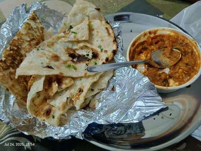 Abhi Milega Restaurant