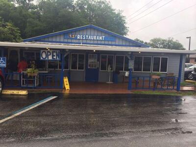 Front Porch Restaurant & Pie Shop