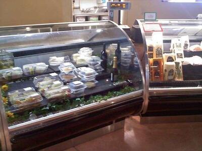 De Anza Gourmet Market