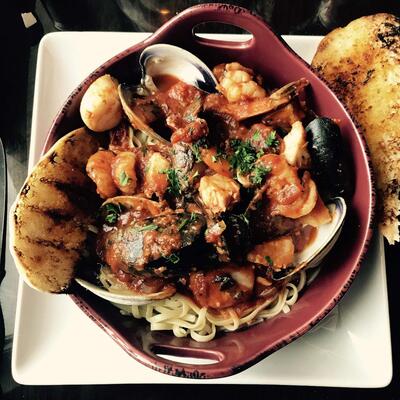 Elkhouse Eatery