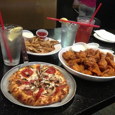 Alondra Hot Wings