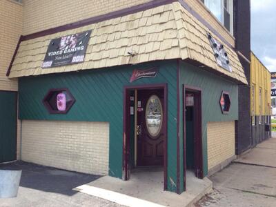 Lucky's Lounge