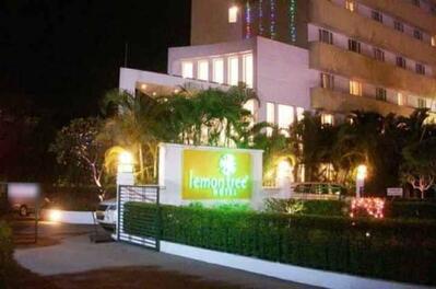 Slounge by Lemon Tree