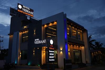 Hotel Veeraaz