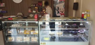 Vivans Cake Emporium ( Pure Veg ) – Premium Cake Shop Hubli