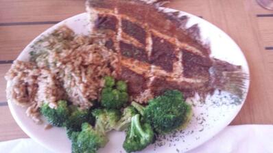 Mad Anthony's Waterfront Grille